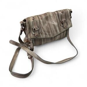 B Makowsky Leather Snake Skin Pattern Medium Crossbody Bag Purse